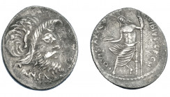 REPÚBLICA ROMANA. VIBIA. Roma (48 a.C.). A/ Máscara de Pan a der., debajo PANSA. R/ Júpiter sentado a izq.; IOVIS AXVR C VIBIVS C F CN. AR 3,65 g. 19,...