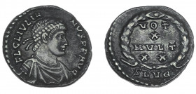 IMPERIO ROMANO. JULIANO II. Silicua. Lugdunum (361-362). R/ Láurea rodeando la ley. VOT / X/ MVLT / XX, exergo SLVG. AR 2,44 g. 16 mm. RIC-233. MBC+/M...