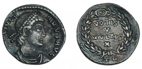 IMPERIO ROMANO. JULIANO II. Silicua. Treveris (361-363). R/ Láurea rodeando la ley. VOT / V/ MVLT / X, exergo TR. AR 1,99 g. 17,1 mm. RIC-363. Pátina ...