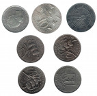 MONEDAS EXTRANJERAS. Lote de 7 monedas: 10 dólares de los Estados Caribeños del Este de 1981; 10 dólares de Trinidad y Tobago de 1972; 4 dólares de Sa...