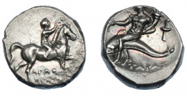 GRECIA ANTIGUA. CALABRIA. Tarento. Didracma (272-235 a.C.). A/ Jinete a der. coronando su caballo, debajo AGAQ/(ARXOS). R/ Taras con cornucopia y ¿cán...