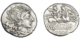 REPÚBLICA ROMANA. JUNIA. Denario. Roma (145 a.C.). A/ Cabeza de asno detrás. R/ M. IVNI y ROMA en cartela. AR 3,45 g. 18,76 mm. CRAW-220.1. FFC-778. M...