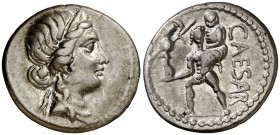 (47-46 a.C.). Julio César. Denario. (Spink 1402) (S. 12) (Craw. 458/1). 3,87 g. Escasa. MBC+.