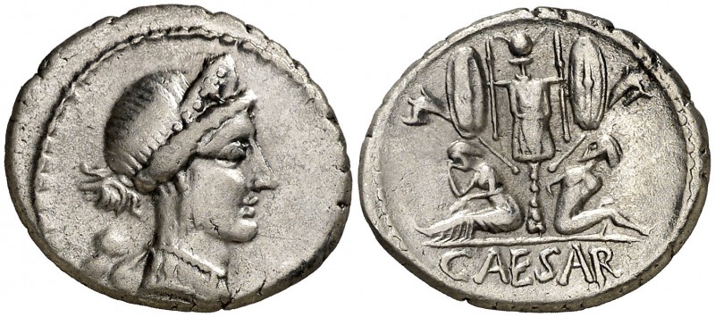 (46-45 a.C.). Julio César. Denario. (Spink 1404) (S. 13) (Craw. 468/1). 3,90 g. ...