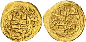 AH 468. Grandes Seljúcidas. Malik Shah. Nishapur. Dinar. (S. Album 1674) (Mitch. W. of I. 879). 3,33 g. Citando al Califa de Bagdad al-Muqtadi. Margen...