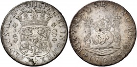 1772. Carlos III. Lima. JM. 8 reales. (Cal. 850). 26,84 g. Columnario. Punto sobre la primera LMA. Bonita pátina. Escasa. MBC+.