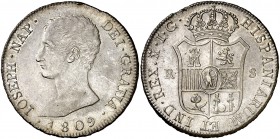 1809. José Napoleón. Madrid. IG. 8 reales. (Cal. 33). 27,27 g. Leve defecto de acuñación en canto. Preciosa pátina. Rara y más así. EBC/EBC+.