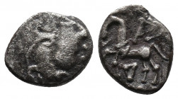 WESTERN EUROPE. Central Gaul. Lingones (1st century BC). AR Quinarius. "Kaletedou" type. AV.:: Stylized helmeted head of Roma left. Rev: Stylized hors...