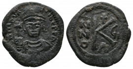 Maurice Tiberius, 582-602 AD, Constatninople Mint, struck 588/589 AD (7 RY)

Obv: Crowned and draped bust of Maurice Tiberius facing, holding globus...