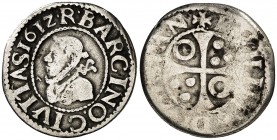1612. Felipe III. Barcelona. 1/2 croat. (Cal. 543). 1,18 g. Leyenda de anverso y reverso intercambiadas. Muy rara. MBC-/BC.
