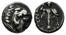 MISIA, Pérgamo. Dióbolo. (Ar. 1,34g/11mm). 330-284 a.C. (Seaby 3942). Anv: Cabeza de Hércules a derecha con piel de león. Rev: Estatua de Atenea estan...