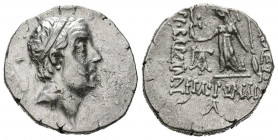 REYES DE CAPADOCIA, Ariobarzanes I. Dracma. (Ar. 3,95g/17mm). RY30 (66 a.C). (Simonetta 44a; HGC 7, 846). Anv: Cabeza laureada de Ariobarzanes I a der...