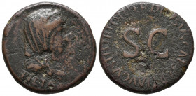 LIVIA. Dupondio. (Ae. 10,62g/28mm). 23 d.C. Roma. (RIC 43). Anv: Busto drapeado y diademado de Livia a derecha, debajo leyenda: PIETAS. Rev: SC, alred...