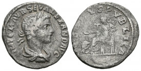 ALEJANDRO SEVERO. Denario. (Ar. 2,25g/19mm). 222 d.C. Roma. (RIC 178). Anv: Busto laureado y drapeado de Alejandro Severo a derecha, alrededor leyenda...
