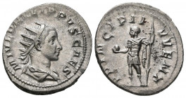 FILIPO II. Antoniniano. (Ar. 3,96g/23mm). 244-246 d.C. Roma. (RIC 219). Anv: Busto radiado y drapeado de Filipo II a derecha, alrededor leyenda: M IVL...