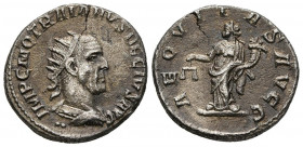TRAJANO DECIO. Antoniniano. (Ar. 3,50g/21mm). 249-250 d.C. Antioquía. (RIC 44a). Anv: Busto radiado, drapeado y con coraza de Trajano Decio a derecha,...