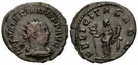 VALERIANO I. Antoniniano. (Ve. 3,65g/17mm). 255-257 d.C. Antioquía. (RIC 282 var). Anv: Busto radiado, drapeado y con coraza de Valeriano I a derecha,...