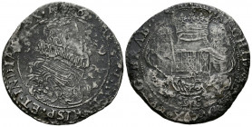 FELIPE IV (1621-1665). 1/2 Ducatón (Ar. 13,11g/36mm). 1636. ¿Bruselas? (Vicenti 848). MBC-. Oxidaciones limpiadas. Muy Rara.