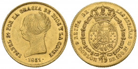 ISABEL II (1833-1868). Doblón de 100 Reales. (Au. 8,21g/22mm). 1851. Madrid CL. (Cal-2019-758). EBC-. Rayitas en anverso. Bonito y escaso ejemplar.