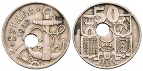 ESTADO ESPAÑOL (1936-1975). 50 Céntimos. (CuNi. 4,04g/21mm). 1949 *19-XX. Madrid. (Cal-2019-Tipo 9). MBC. Segunda estrella no visible. Agujero desplaz...