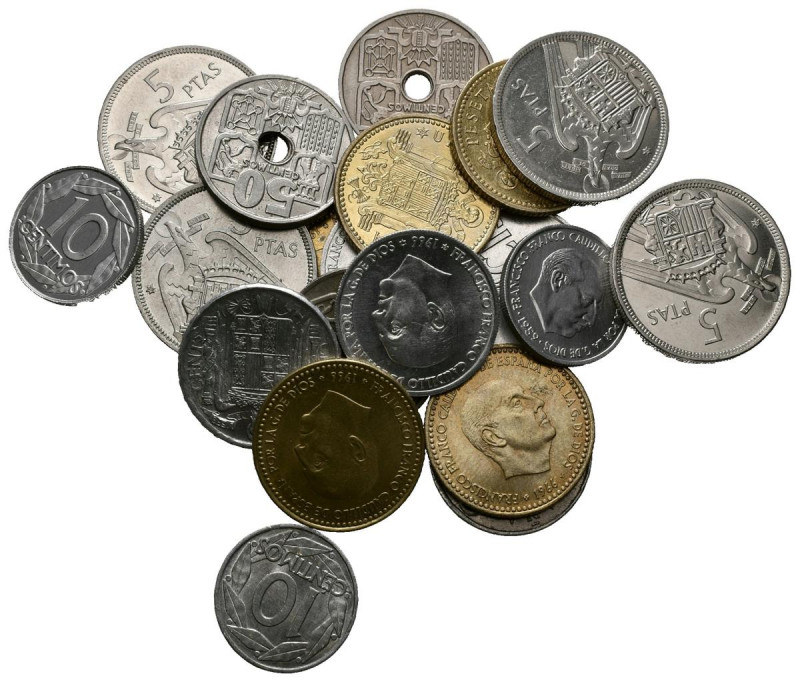 ESTADO ESPAÑOL (1936-1975). Conjunto de 20 monedas de diferentes módulos y fecha...
