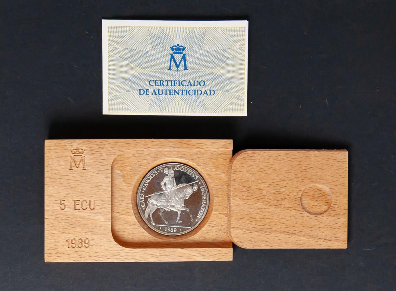 JUAN CARLOS I (1975-2014). 5 Ecu. (Ar. 33,62g/42mm). 1989. FNMT. Madrid. Carlos ...