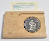 JUAN CARLOS I (1975-2014). 5 Ecu. (Ar. 33,62g/42mm). 1991. FNMT. Averroes. Flor de cuño . 50.000 acuñaciones. Incluye estuche oficial y certificado de...