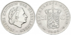 ANTILLAS HOLANDESAS. 2 1/2 Gulden (Ar. 24,99g/38mm). 1964. Reina Juliana. (Km#7). EBC.