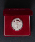 COREA DEL SUR. 10.000 Won. (Ar. 31,10g/35mm). 2001. Mundial FIFA 2002 de Corea. Futbolista cabeceando. (Km#90). PROOF. Incluye estuche original y cert...