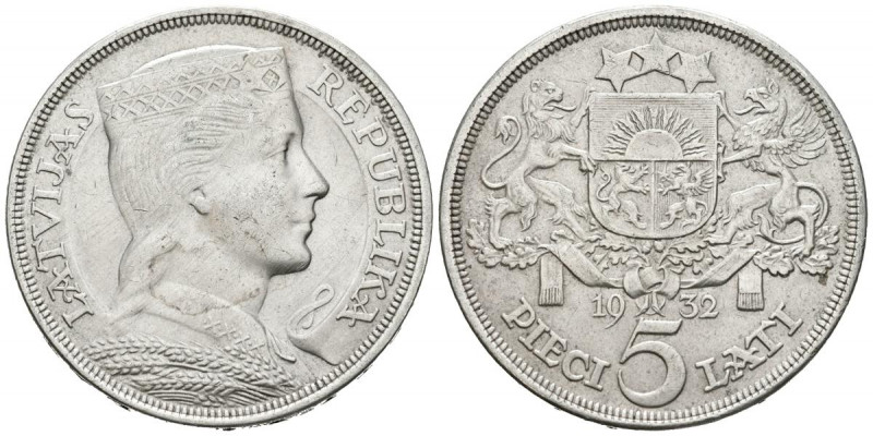 LETONIA. 5 Lati. (Ar. 24,97g/37mm). 1932. 1ª República (1918-1940). (Km#9). MBC+...