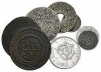 MARRUECOS. Interesante conjunto formado por 11 piezas en plata y bronce de diferentes módulos (1/2 y 1 Dirham, Francos y Mazunas) acuñados entre final...