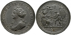 GRAN BRETAÑA, Princesa Anne. Medalla. (Metal blanco. 23,01g/44mm). 1704. Victoria británica y captura de Gibraltar. (MI 269/69). Anv: Busto drapeado y...