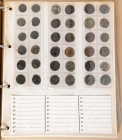 IMPERIO ROMANO. Lote compuesto por más de 150 monedas romanas de distintos emperadores romanos, contiene dos denarios republicanos, 15 Antoninianos y ...