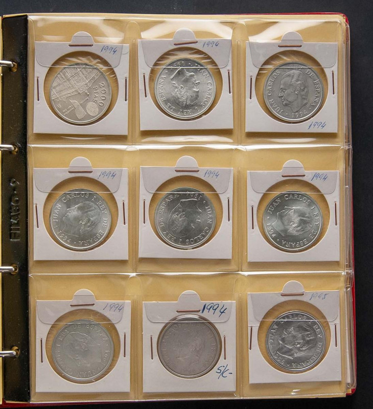 ESPAÑA. Colección compuesta por 97 monedas de plata de diferentes valores: 100 P...