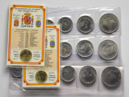 CONTEMPORANEO. Lote compuesto por 3 series completas de 6 monedas de 1980, además de dos monedas de 1 Peseta de 1982 presentadas en calendarios del mu...