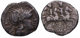 136 a.C. Lucretia. Roma. Denario. (Ffc-822). (Craw-237/1). (Cal-910). Ag. 3,77 g. MBC+ / MBC. Est.80.