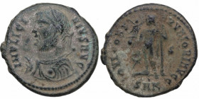 317-18 d.C. Licinio I. Cycico. Follis. (Spink-15237). (Ric-644). Ae. 3,05 g. /IOVI CONSERVATORIO AVGG. Júpiter en pie con Victoria y cetro, en el camp...