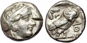 Tetradrachm AR
Attica, Athens, Helmeted head of Athena /nOwl standing right, c. 353-294 BC
23 mm, 16,75 g