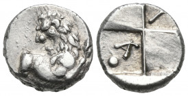 THRACE. Chersonesos. Circa 386-338 BC. Hemidrachm (Silver, 12.5 mm, 2.45 g, 12 h). Forepart of a lion to right, his head turned back to left. Rev. Qua...