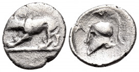 ARGOLIS. Argos. Circa 330-270 BC. Trihemiobol (Silver, 12 mm, 0.95 g, 9 h). Wolf at bay to left; above, archaic heta. Rev. Laureate and crested Corint...