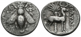 IONIA. Ephesos. Circa 202-150 BC. Drachm (Silver, 19 mm, 3.87 g, 12 h), struck under the magistrate Hekataios. Ε-Φ Bee with straight wings. Rev. [H]EK...