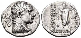 BAKTRIA, Greco-Baktrian Kingdom. Heliokles, circa 145-130 BC. Drachm (Silver, 18 mm, 3.21 g, 11 h), Attic standard. Diademed and draped bust of Heliok...