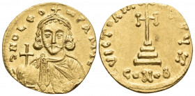 Leo III the "Isaurian", 717-741. Solidus (Gold, 20 mm, 4.46 g, 6 h), Constantinople, Z = 7th officina, 717-720. dND LEO - N P A MUL Crowned and bearde...
