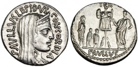 AEMILIA. Denario. Roma (62 a.C.). R/ Perseo e hijos a izq., delante de trofeo, a der. Perseo; TER. PAVLVS. FFC-126. SB-10. EBC+/EBC.