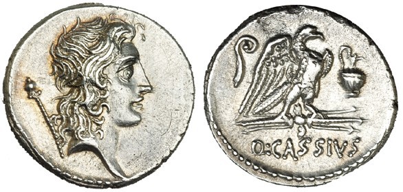 CASSIA. Denario. Roma (55 a.C.). R/ Águila a der. sobre rayos, a izq. lituo y a ...