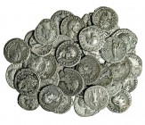 40 denarios: Augusto (2), Vespasiano (4), Domiciano (2). Trajano (2), Adriano (3), Faustina madre (3), Antonino Pio (5), Marco Aurelio (2), Faustina h...