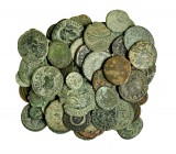98 follis y pequeños bronces de Bajo Imperio, incluyendo más de 20 acuñaciones bárbaras. De RC a BC+.