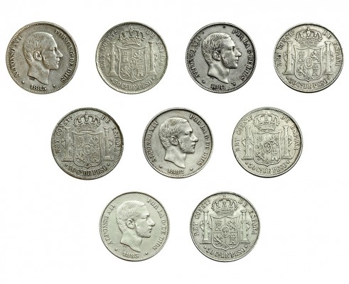 9 monedas de 50 céntimos de peso. Manila. 1881 (3), 1882 (2), 1883 (2), 1885 (2)...