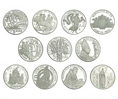 VATICANO. Lote de 11 monedas de 5 euro. Juan Pablo II (3) y Benedicto XVI (8). P...