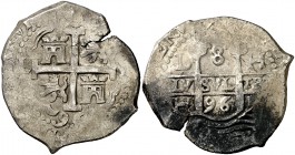 1696. Carlos II. Lima. H. 8 reales. (Cal. 240). 27,48 g. Doble fecha. MBC-.